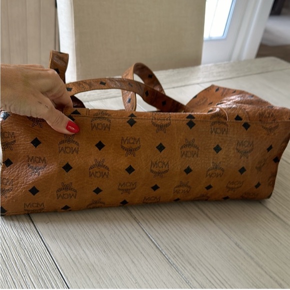 Mcm Visetos Monogram carry all tote authentic hang bag - Picture 14 of 16